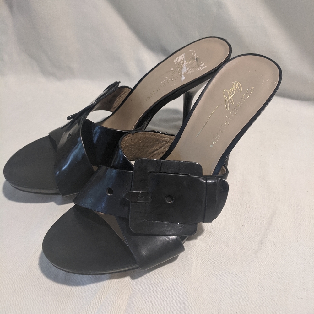 Donald J Plainer Elaine Pewter leather High Heel Sandals Open Toe Size 8
